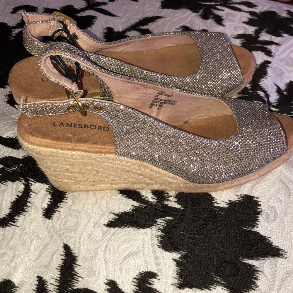 Shoes - Picture 2 of 2